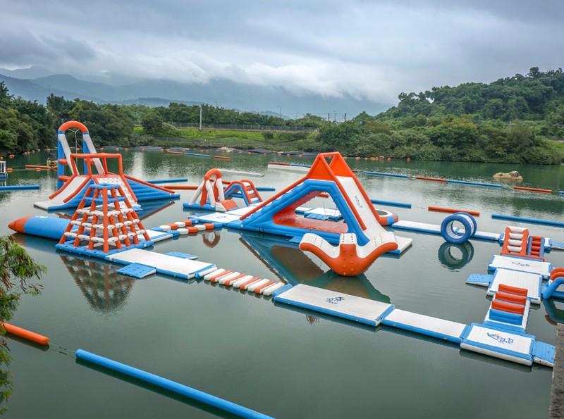 JOY inflatable island floating playground with good price for child