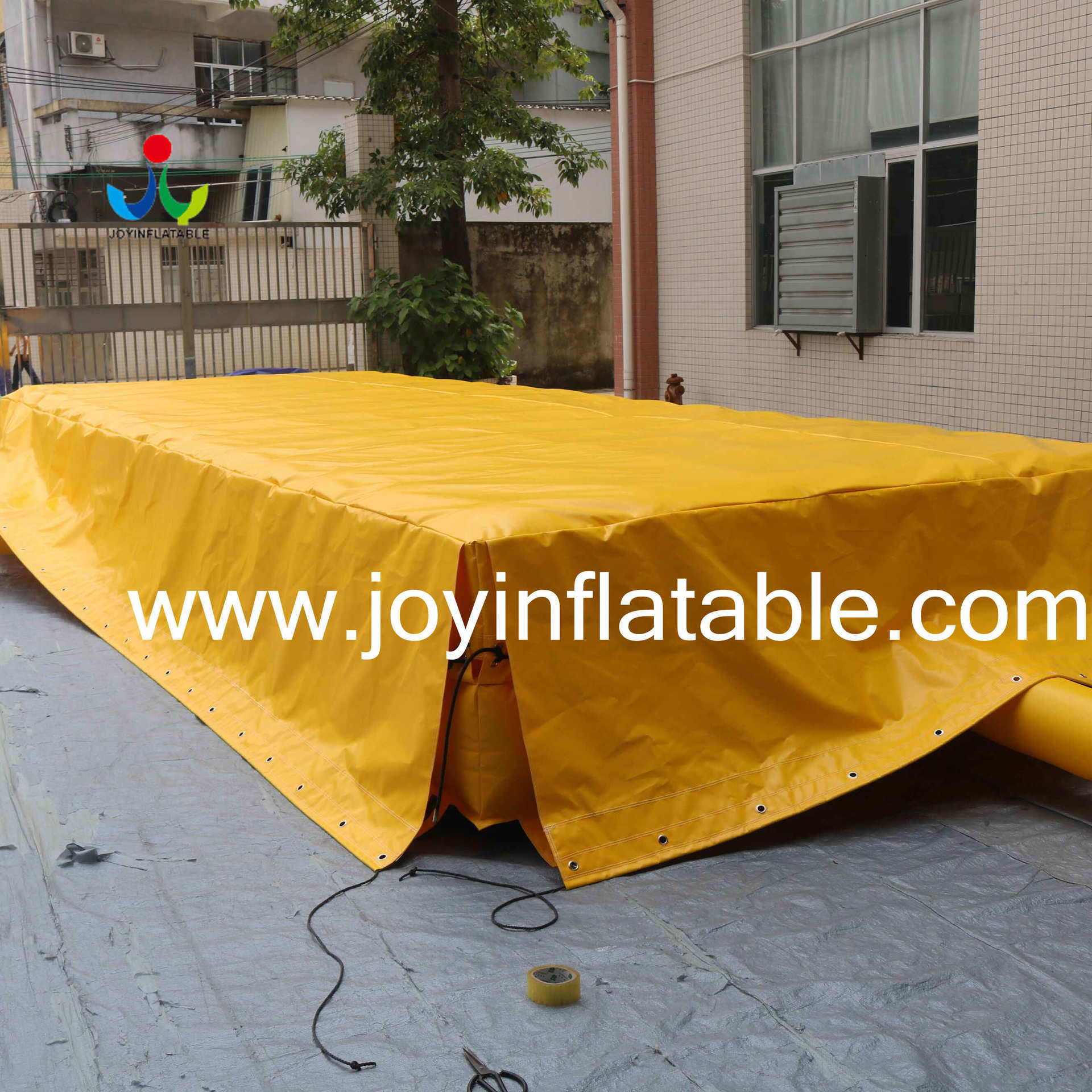JOY inflatable stunt landing mats customized for outdoor