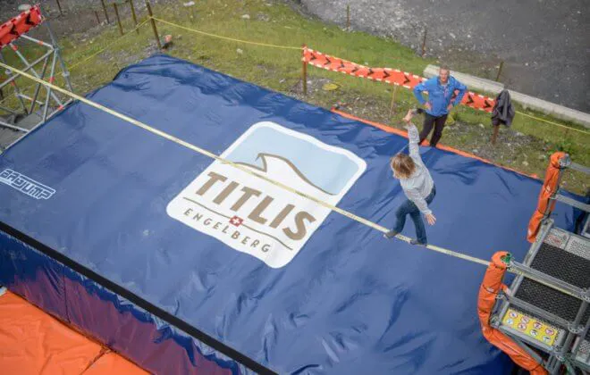 Wholesale hill inflatable crash pad foam JOY inflatable Brand