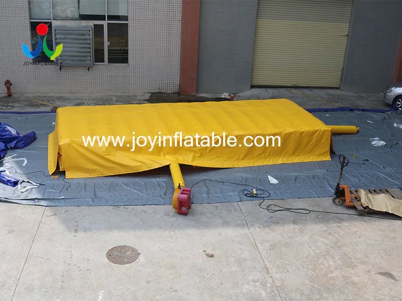 Inflatable Stunt Air Bag For the Ropeway Of Trampoline Park