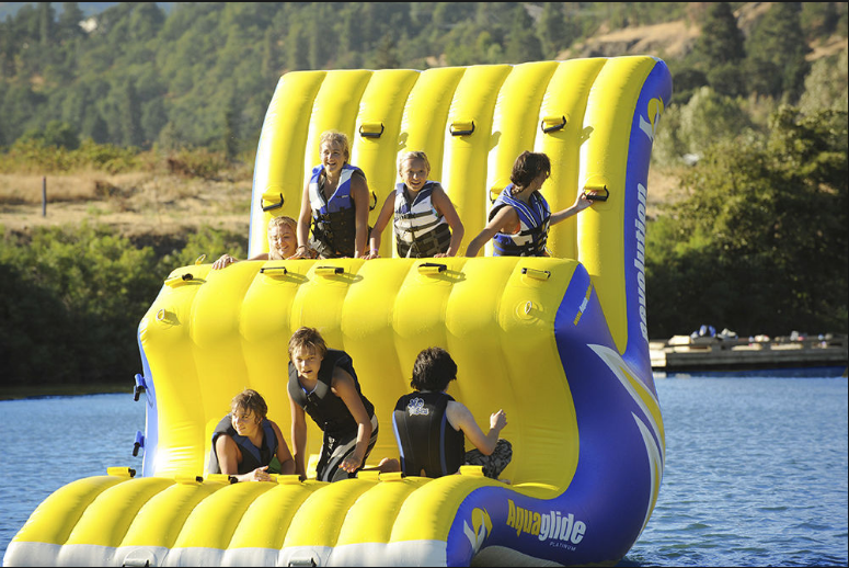 obstacle inflatable floating water park supplier for children