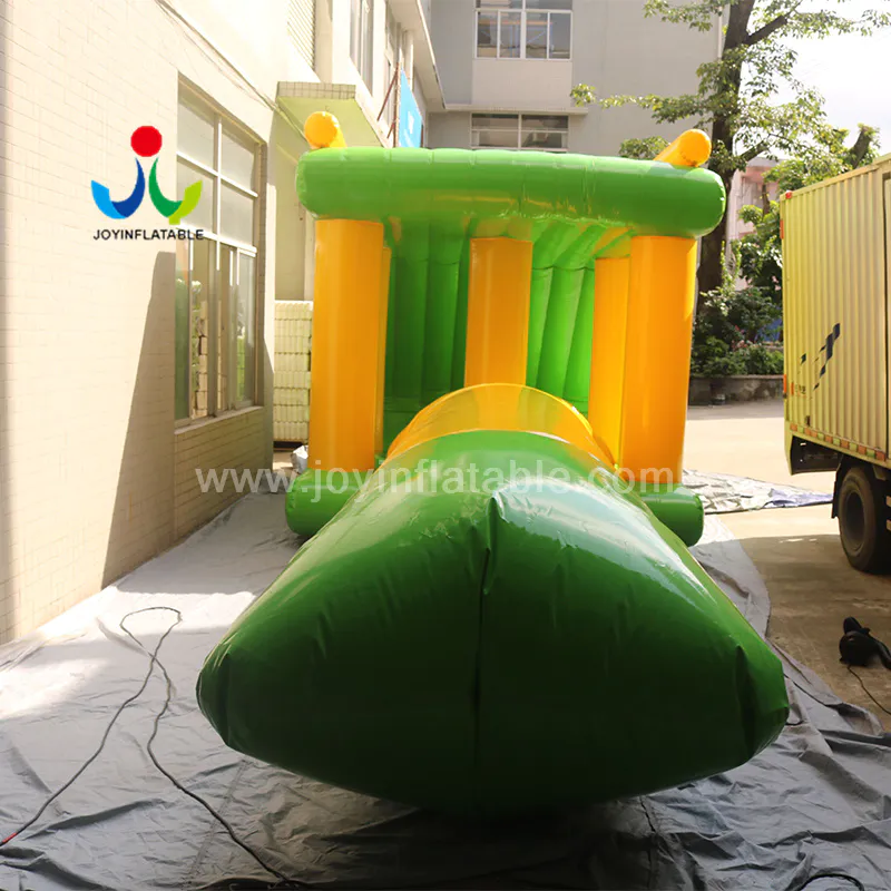 Outdoor Amusement Water Theme Inflatable Sea Island Floating Obstacle Park