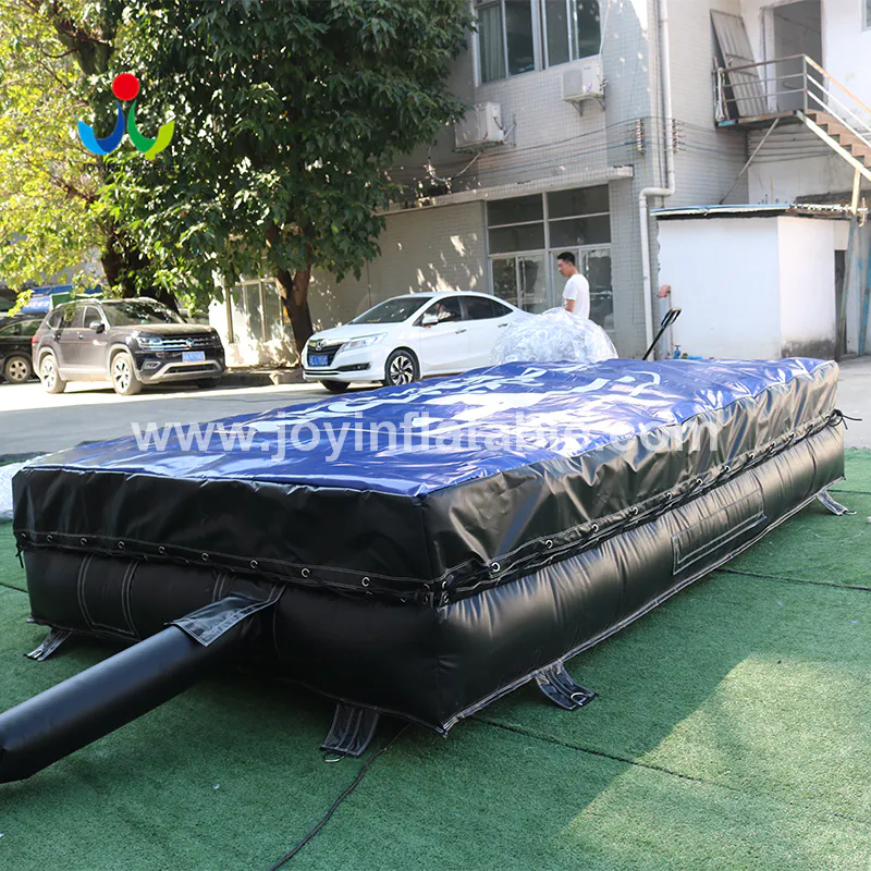 Small Blow Up Crash Mat For The Back Yard Trampoline Park