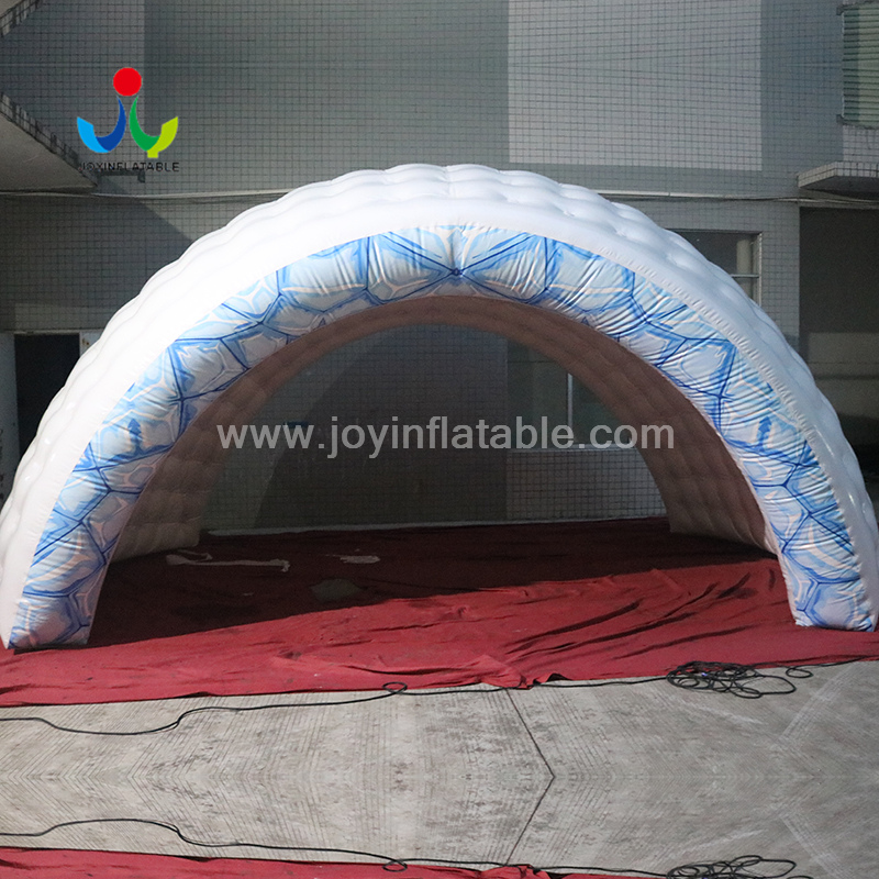 Мобильная надувная палатка с навесом
