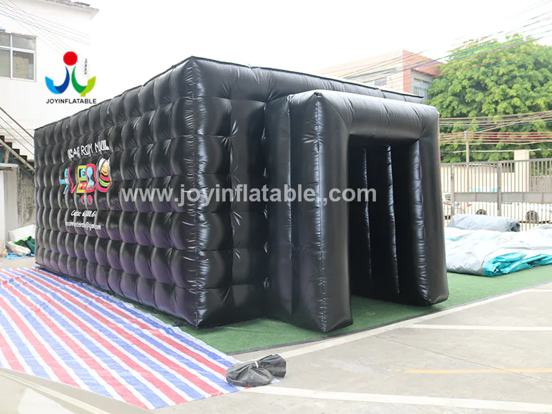 Movable Inflatable Escape Room Tent for the Game Video