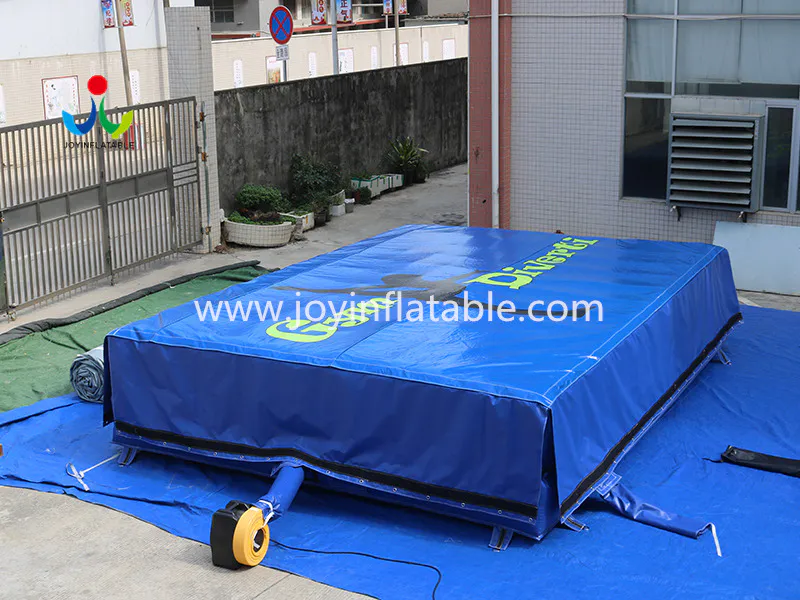 Tubing jumps Inflatable Airpit Bag For Adventure Park Video