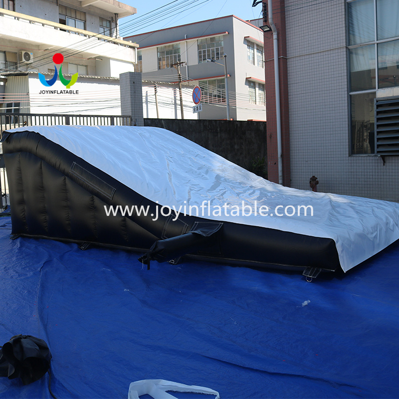 JOY Inflatable snowboard ramp supply for bike landing-4